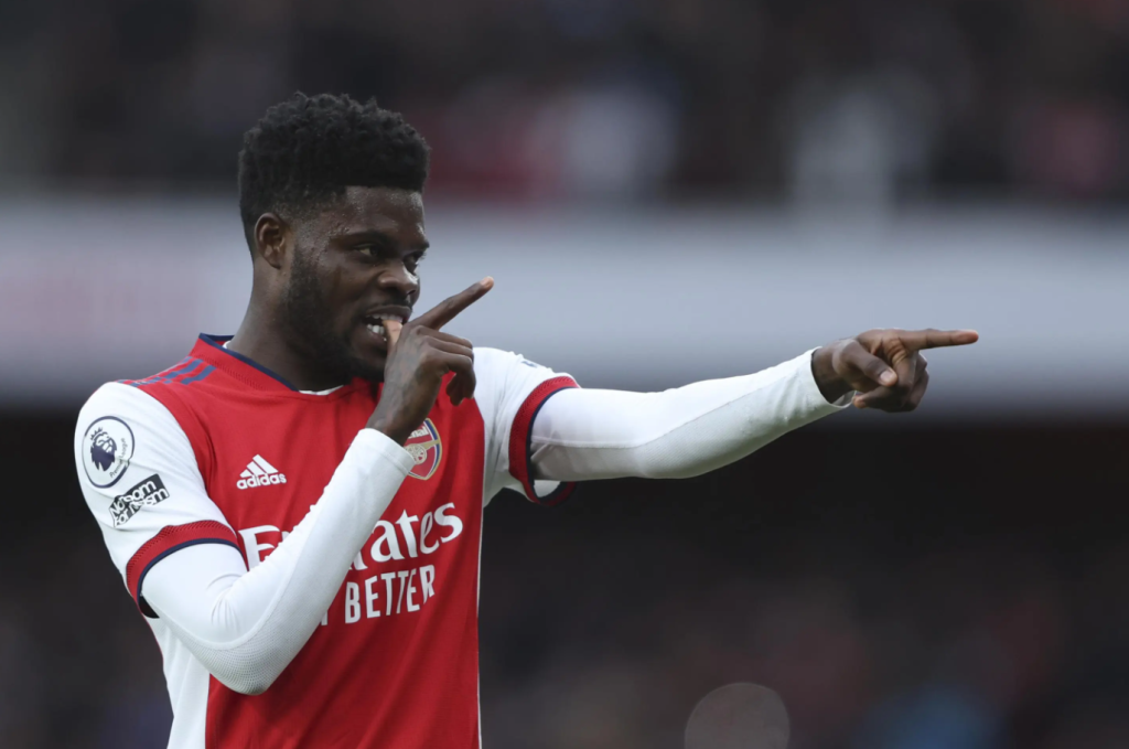 Thomas Partey bị buộc tội hiệp dân sau khi rời Arsenal