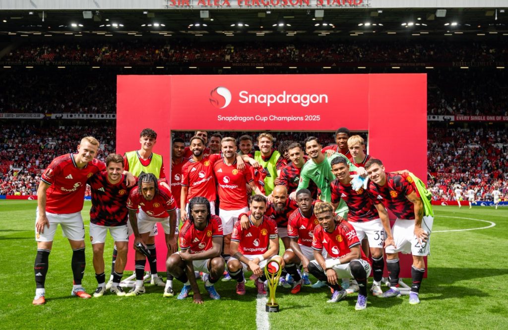 Man Utd thắng Fiorentina trong loạt luân lưu 