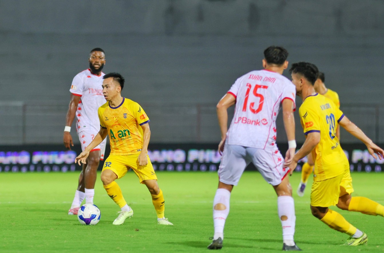 Cả hai bên đều chơi với tâm thái cực kỳ tự tin